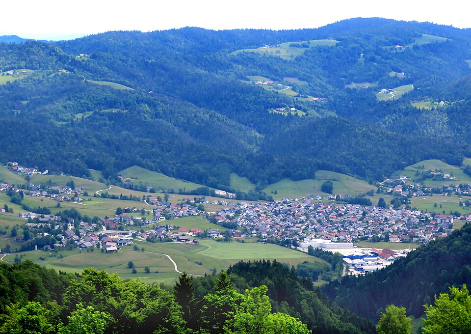 Žiri – fotografija mesta